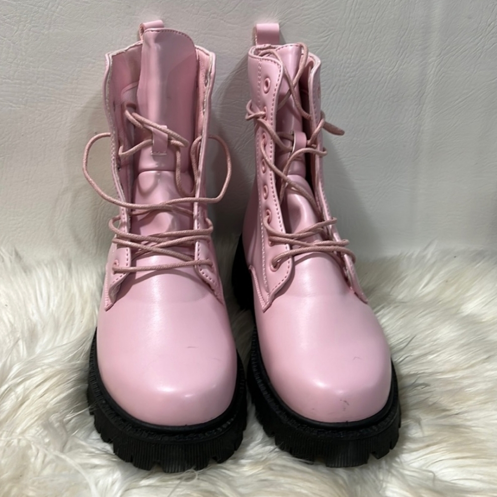 AMS Pink/Mauve Combat Boot New in Box Size  11 Women’s fits like 10.5